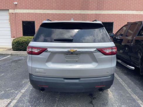 Used 2020 Chevrolet Traverse LT FWD image 9