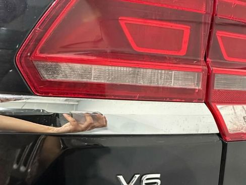 Used 2018 Volkswagen Atlas SEL image 9