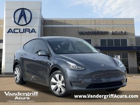 Used 2023 Tesla Model Y Long Range image 1