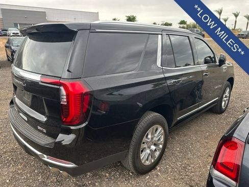 Used 2025 GMC Yukon Denali w/ Sun & Power Step Package AWD/4WD image 7