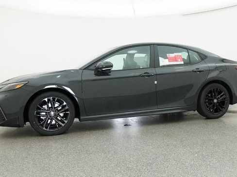 New 2026 Toyota Camry SE FWD image 18