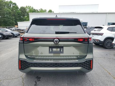 New 2026 Volkswagen Tiguan SEL R-Line AWD/4WD image 5