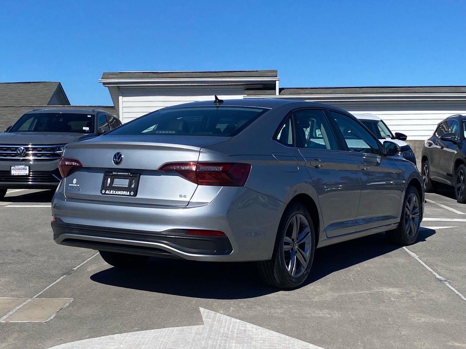 Certified 2023 Volkswagen Jetta SE FWD image 3