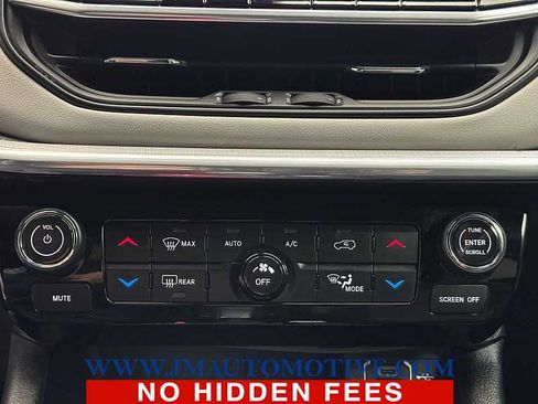 Used 2023 Jeep Compass Limited image 24