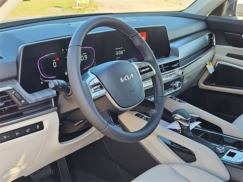 New 2025 Kia Telluride EX image 13