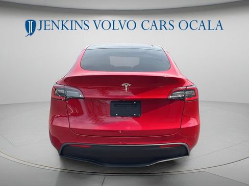 Used 2021 Tesla Model Y 2WD image 4