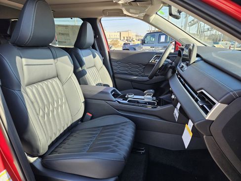 New 2026 Mitsubishi Outlander SEL image 12
