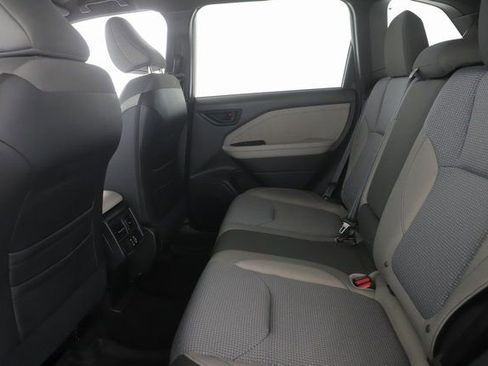 Used 2025 Subaru Forester Premium image 26
