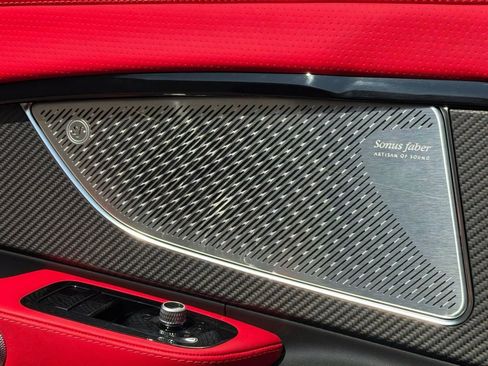 Used 2024 Maserati GranCabrio Trofeo image 38