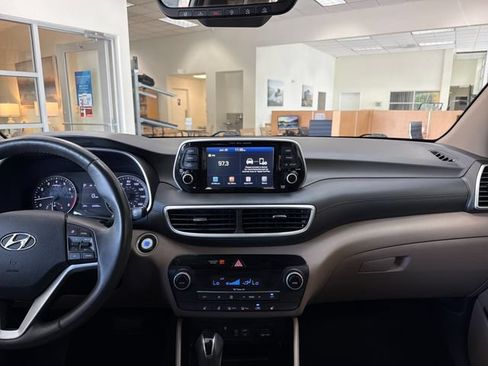 Used 2019 Hyundai Tucson Limited FWD image 21