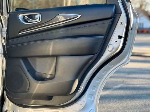 Used 2019 INFINITI QX60 Pure image 19