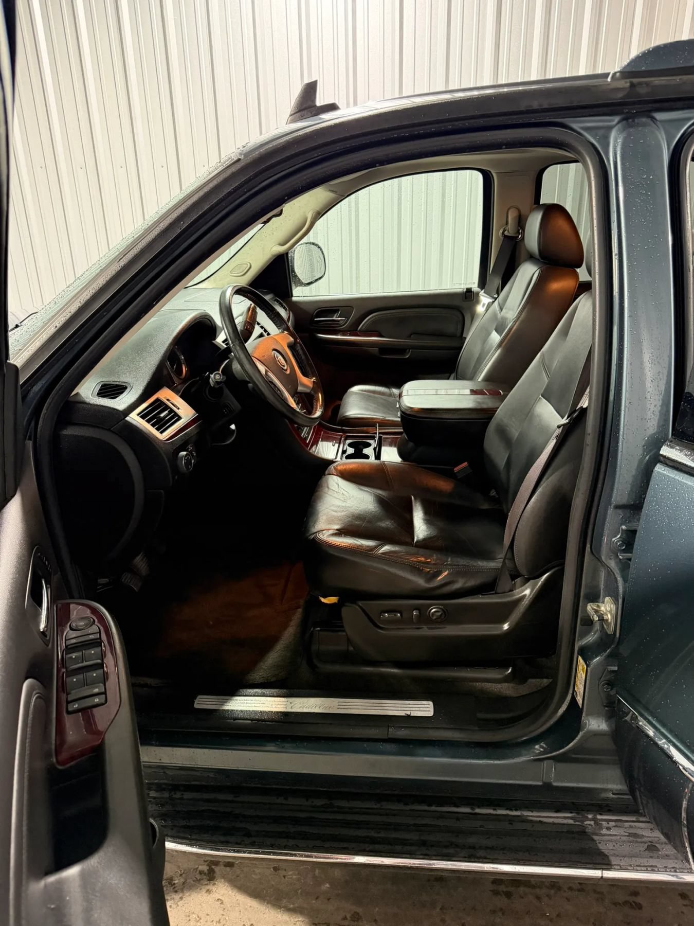 Used 2009 Cadillac Escalade 2WD image 10