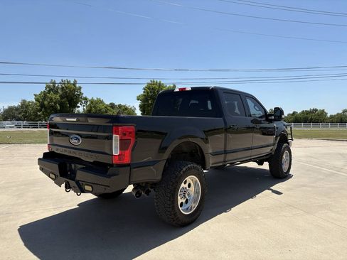 Used 2019 Ford F250 Lariat w/ Lariat Value Package AWD/4WD image 6