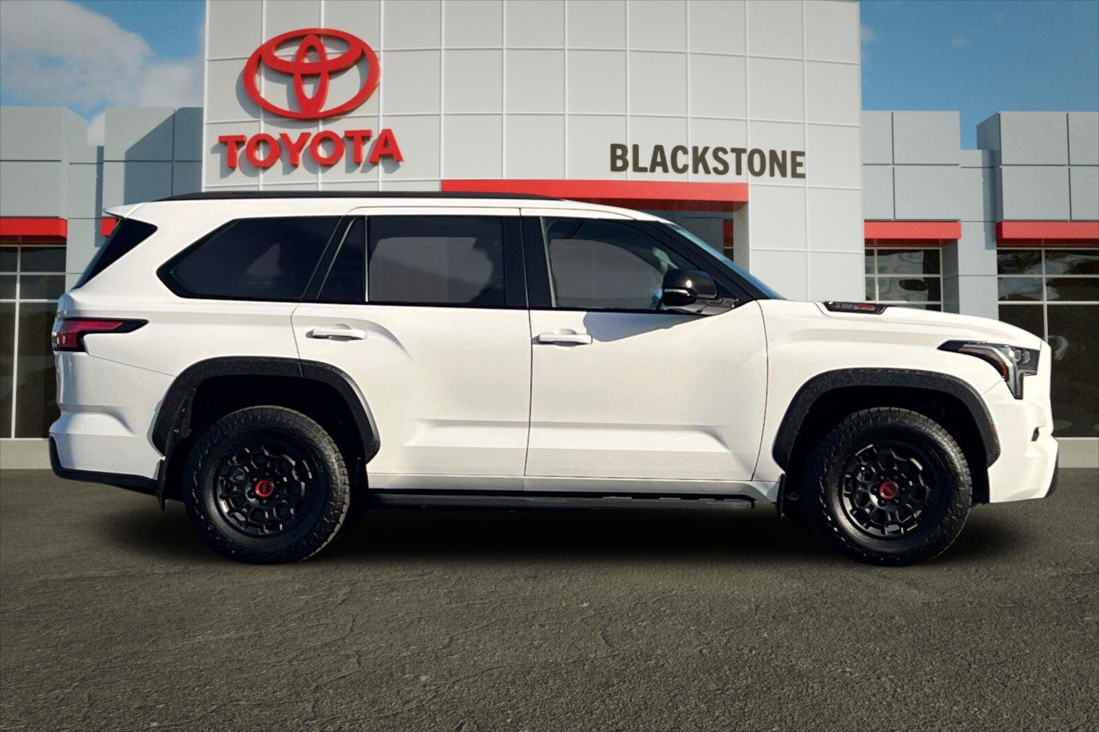Used 2024 Toyota Sequoia TRD Pro AWD/4WD image 2