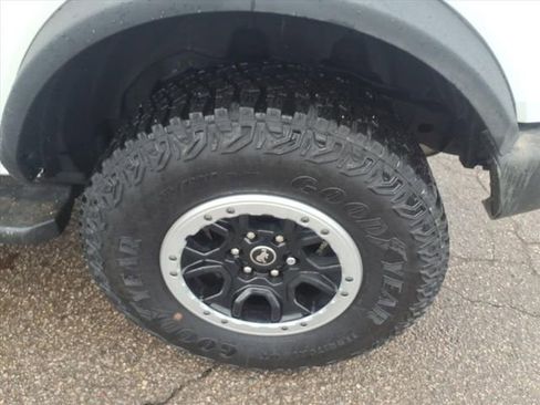 Used 2023 Ford Bronco Outer Banks w/ Sasquatch Package image 10