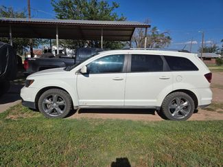 Used 2017 Dodge Journey Crossroad FWD video 1