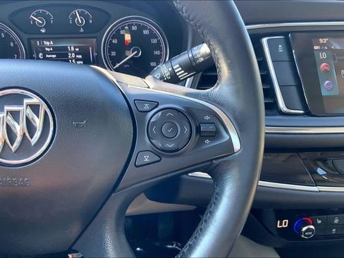 Used 2018 Buick Enclave Essence FWD image 20