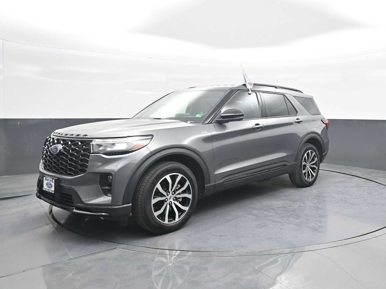New 2025 Ford Explorer ST-Line AWD/4WD image 4