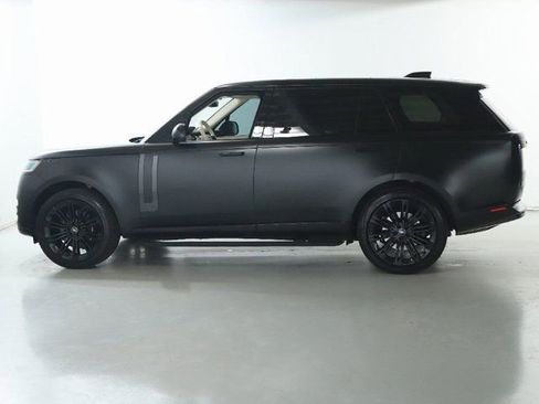 Used 2023 Land Rover Range Rover Long Wheelbase SE image 4