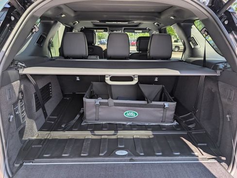 New 2026 Land Rover Discovery S AWD/4WD image 24