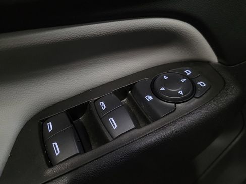 Used 2023 Chevrolet Equinox LS w/ LS Convenience Package AWD/4WD image 27