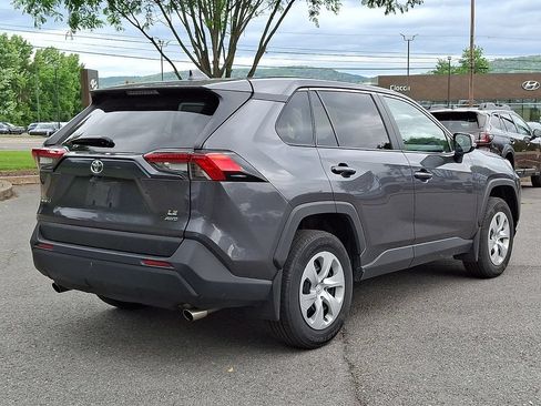 Used 2025 Toyota RAV4 LE AWD/4WD image 8