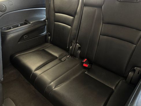 Used 2017 Honda Pilot Touring image 34