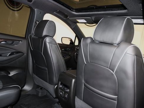 Used 2023 Buick Enclave Avenir w/ Avenir Technology Package image 68