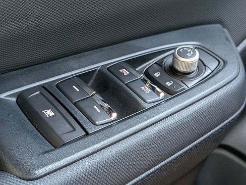 Used 2025 Subaru Forester Limited w/ Protection Package (1PH) image 29