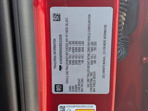 New 2025 Chevrolet Suburban Premier image 19