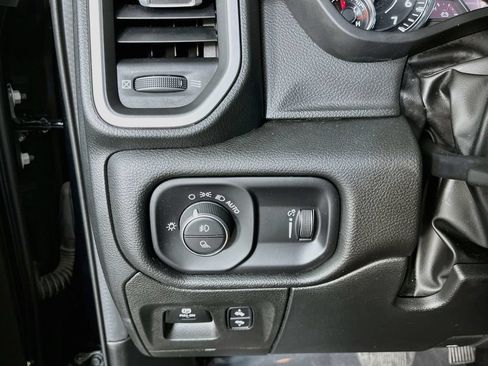 Used 2022 RAM 1500 Big Horn AWD/4WD image 13