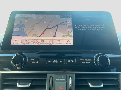 Used 2024 Nissan Armada Platinum w/ Captain's Chairs Package image 33