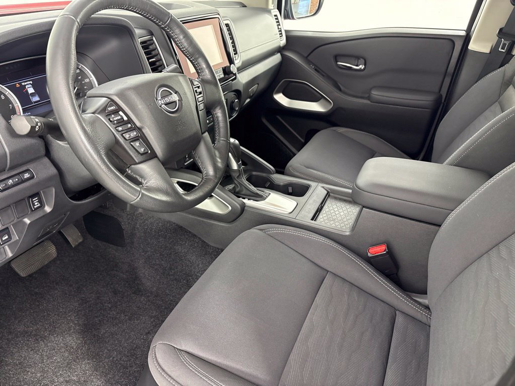 Used 2022 Nissan Frontier SV AWD/4WD image 13