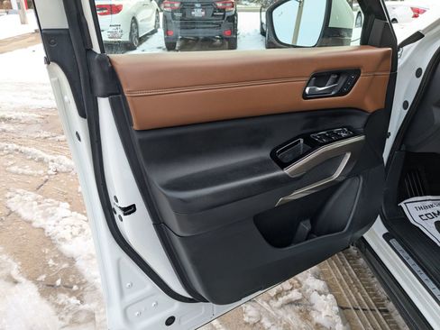 Certified 2023 Nissan Pathfinder Platinum image 22