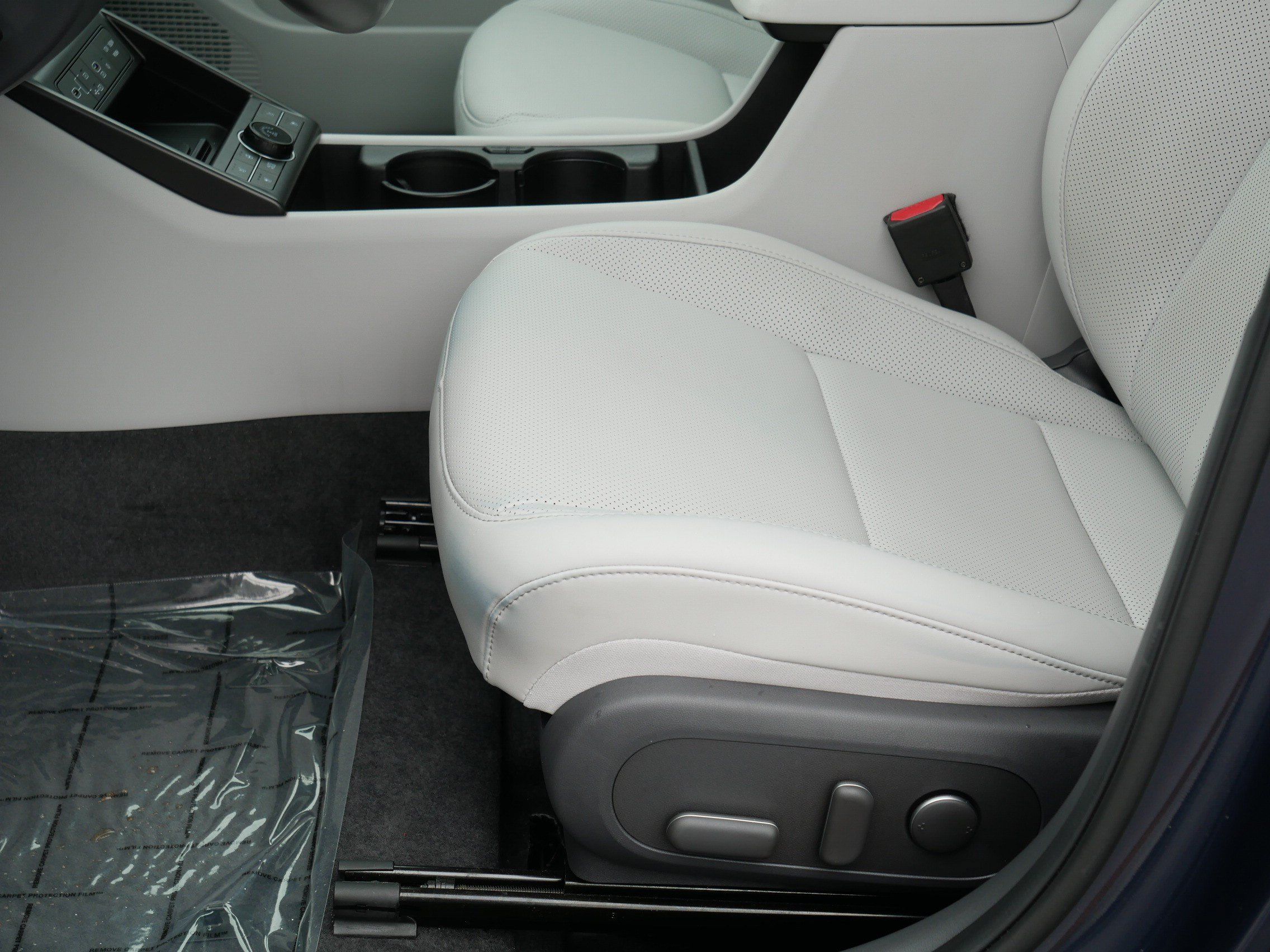 Used 2024 Hyundai Kona Limited AWD/4WD image 13