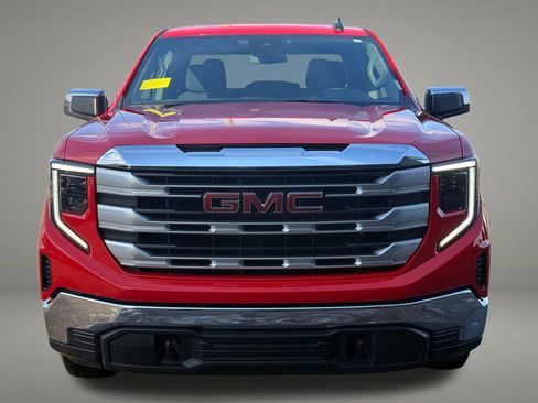 Used 2024 GMC Sierra 1500 SLE image 9