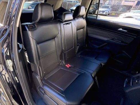 Certified 2021 Volkswagen Atlas SEL R-Line image 26