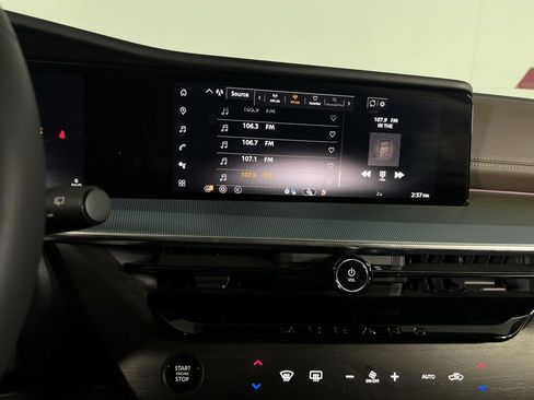 Used 2025 Nissan Murano Platinum w/ Cargo Package image 17