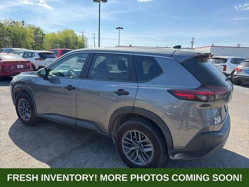 Used 2023 Nissan Rogue S image 4