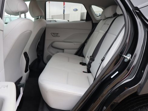 Used 2025 Hyundai Kona SEL image 10