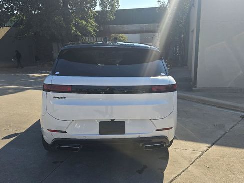 Certified 2024 Land Rover Range Rover Sport Dynamic SE AWD/4WD image 3