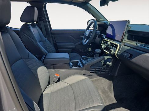 New 2026 Toyota Tacoma TRD Off-Road w/ TRD Off Road Premium Package image 15