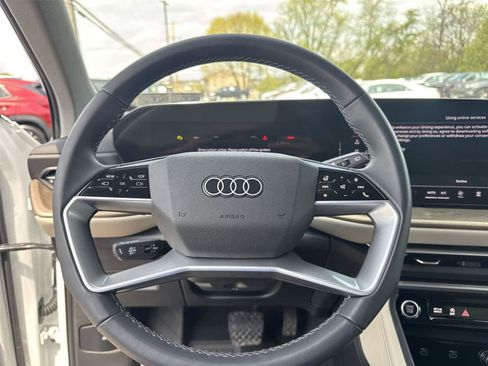 Used 2025 Audi Q5 Premium Plus AWD/4WD image 19