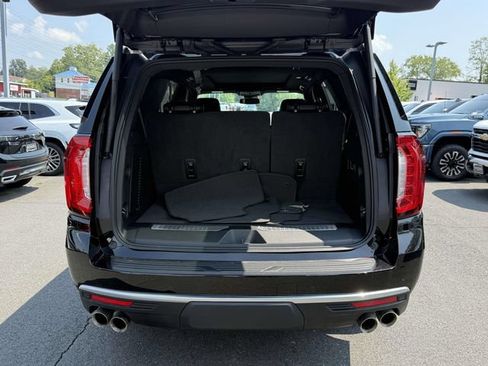 Used 2024 GMC Yukon Denali AWD/4WD image 12