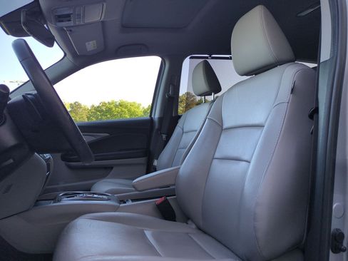 Used 2021 Honda Pilot Special Edition image 16