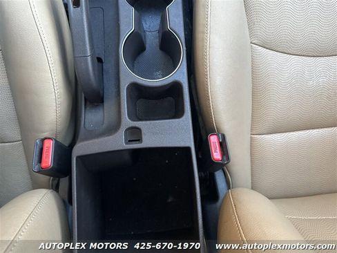 Used 2013 Hyundai Elantra Limited w/ Technology Pkg image 13