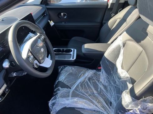 New 2026 Hyundai Ioniq 5 SEL image 10