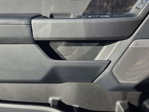 New 2026 Ford F250 Lariat w/ Black Appearance Package image 25