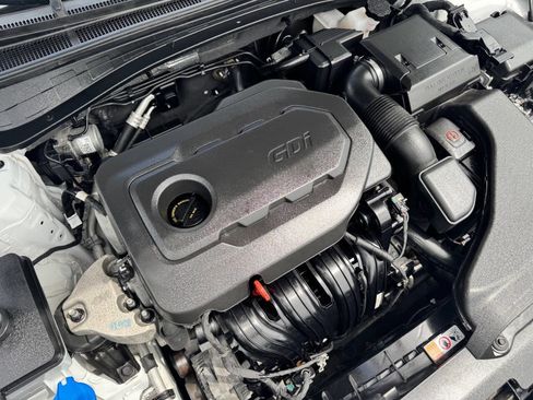 Used 2020 Kia Optima LX image 19