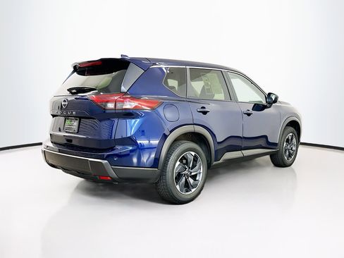 Used 2025 Nissan Rogue SV image 9